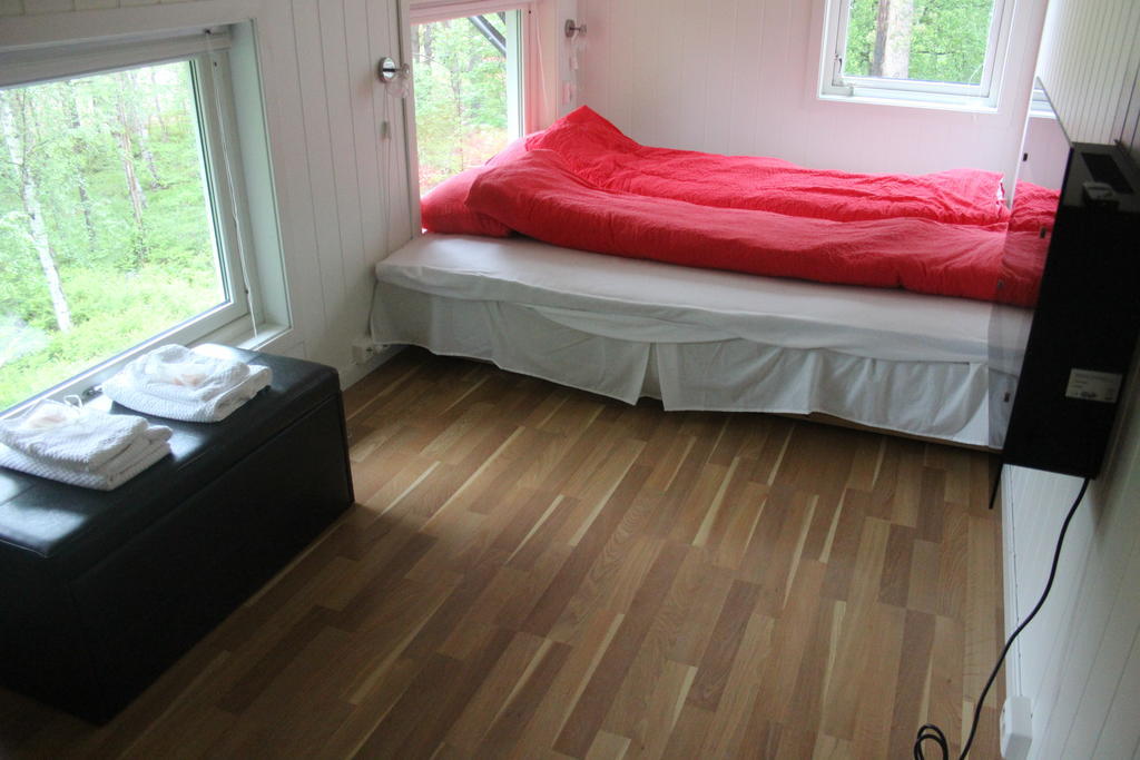 Bed and Breakfast Birk Bed & Birds Svanvik Habitación foto