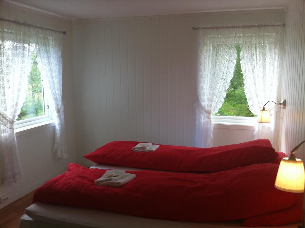 Bed and Breakfast Birk Bed & Birds Svanvik Habitación foto